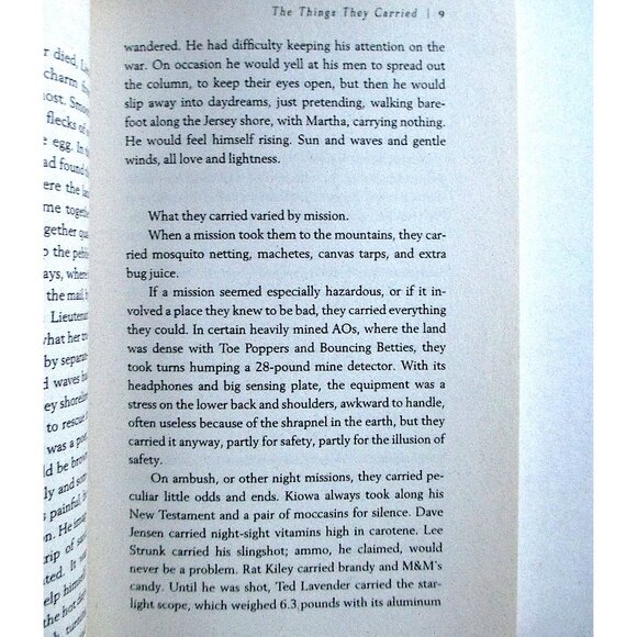 Book: The Things They Carried by Tim O'Brien - Picture 3 of 4